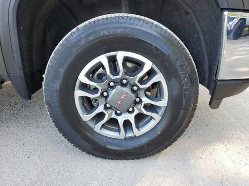 2022 GMC Sierra 2500 SLE