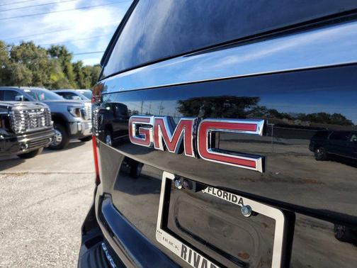 2026 GMC Yukon XL 2WD Elevation