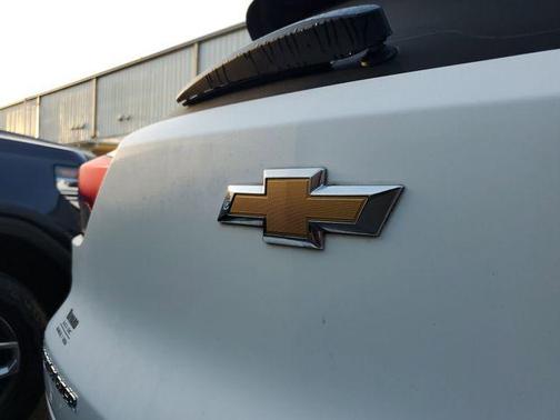 Summit White 2021 Chevrolet Trailblazer LS