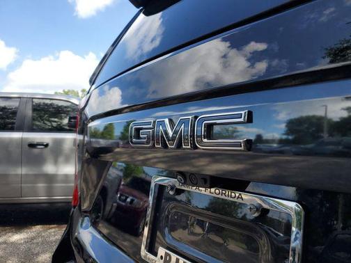 Onyx Black 2023 GMC Yukon XL Denali Ultimate