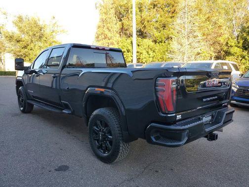 2024 GMC Sierra 3500 AT4