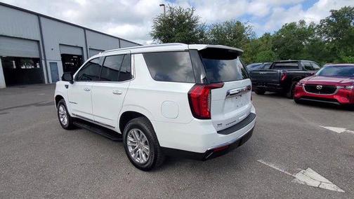 2022 GMC Yukon SLT