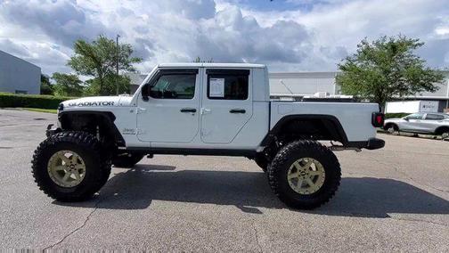 2023 Jeep Gladiator Overland