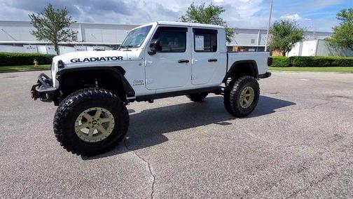 2023 Jeep Gladiator Overland