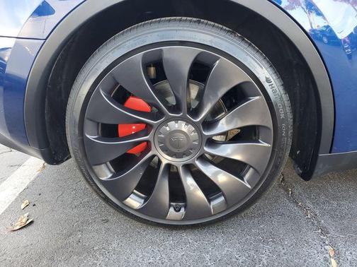 2025 Tesla Model Y Performance Dual Motor All-Wheel Drive