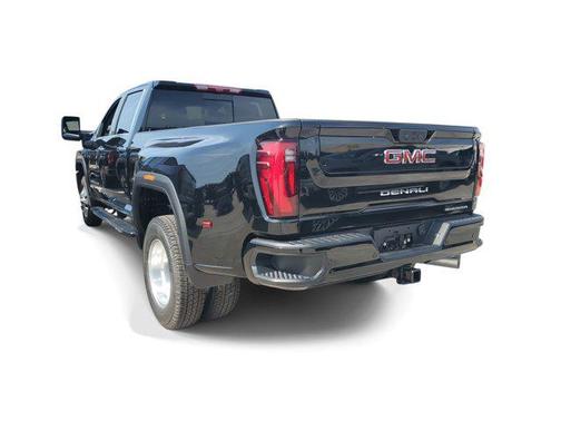 2025 GMC Sierra 3500 Denali
