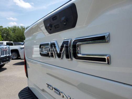 2023 GMC Sierra 3500 Denali