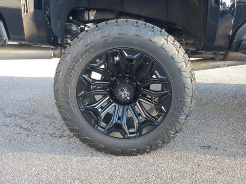 2025 GMC Sierra 2500 AT4