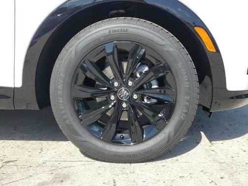 Summit White 2026 Buick Envista Sport Touring FWD