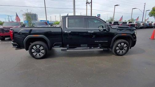 2024 GMC Sierra 2500 Denali