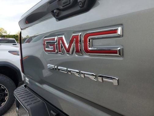 2026 GMC Sierra 2500 SLT