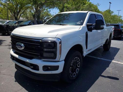 Star White Metallic Tri-Coat 2026 Ford F-250 Platinum