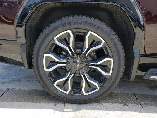 2025 GMC Sierra EV Extended Range Denali