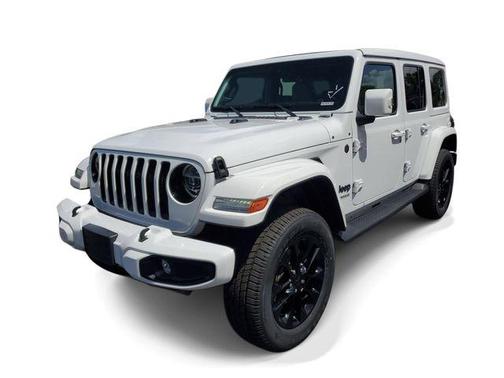 Bright White Clearcoat 2022 Jeep Wrangler Unlimited Sahara