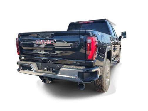 2025 GMC Sierra 2500 SLT