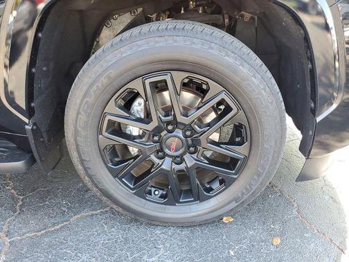 2024 Toyota Sequoia SR5