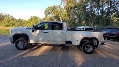 2023 GMC Sierra 3500 Base