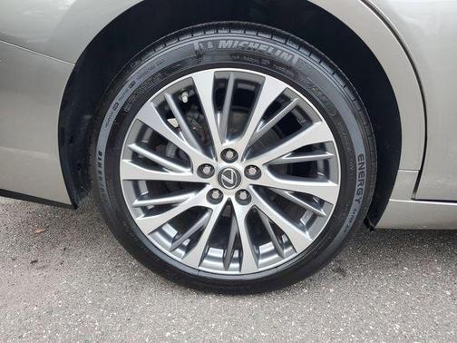 Atomic Silver 2020 Lexus ES 350 Base
