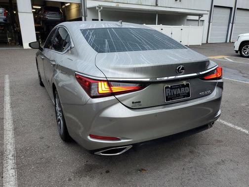 Atomic Silver 2020 Lexus ES 350 Base