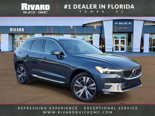 2022 Volvo XC60 B6 Inscription
