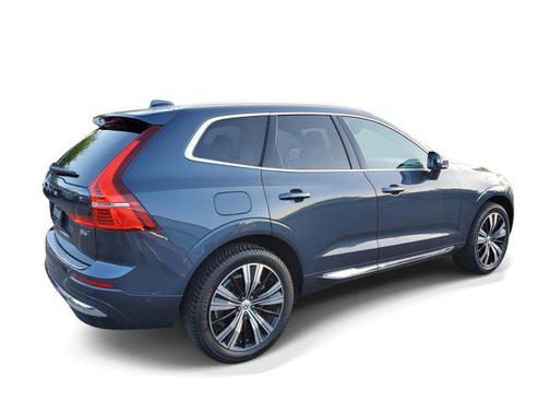 2022 Volvo XC60 B6 Inscription
