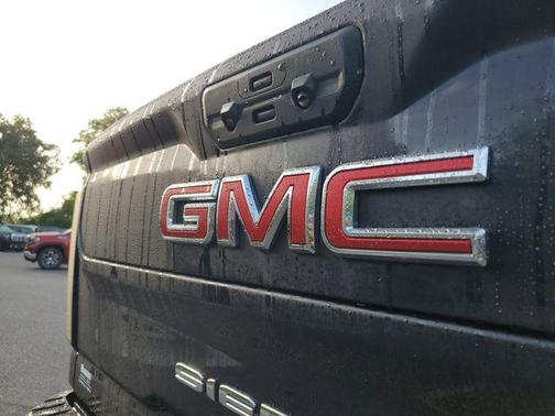 Titanium Rush Metallic 2024 GMC Sierra 2500 AT4
