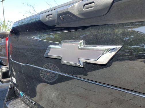 2024 Chevrolet Silverado EV RST