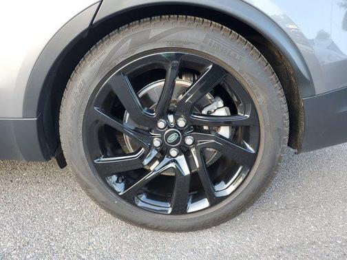 2023 Land Rover Discovery P300 S