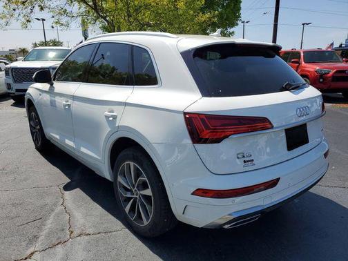 2022 Audi Q5 45 S line Premium Plus