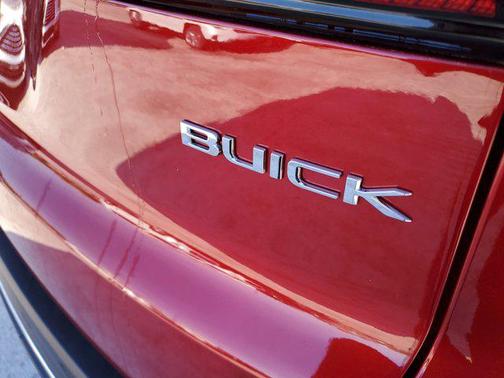2025 Buick Enclave Preferred FWD