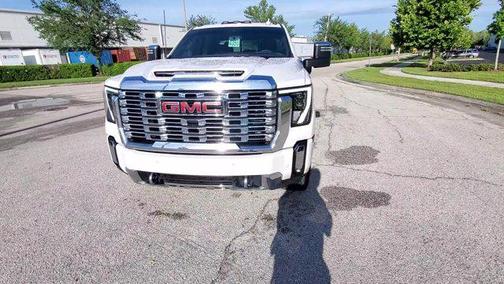 2024 GMC Sierra 2500 Denali