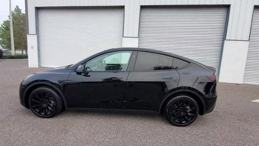 2023 Tesla Model Y Long Range Dual Motor All-Wheel Drive