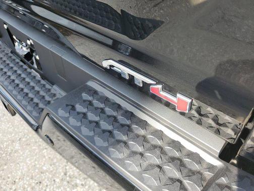 2025 GMC Canyon Base