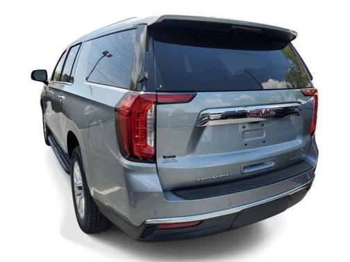 Sterling Metallic 2024 GMC Yukon XL SLT