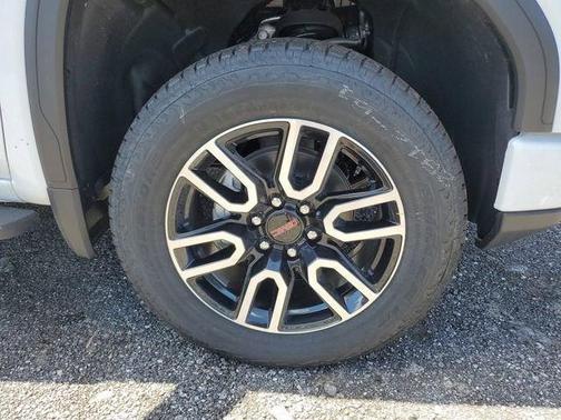 Summit White 2026 GMC Sierra 1500 AT4