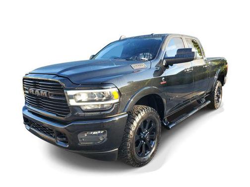 Diamond Black Crystal Pearlcoat 2022 RAM 2500 Laramie Crew Cab 4x4 6'4' Box