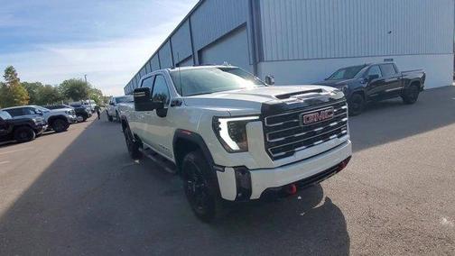 2025 GMC Sierra 2500 AT4