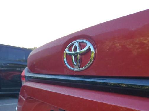 Barcelona Red Metallic 2021 Toyota Corolla LE