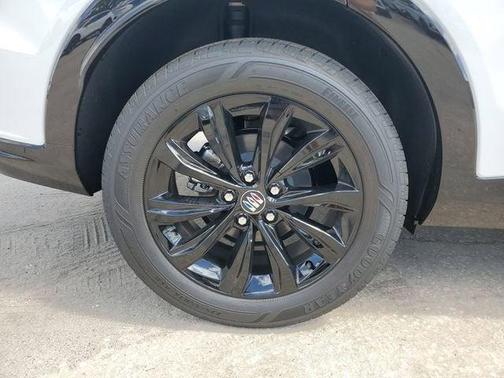 Summit White 2026 Buick Envista Sport Touring FWD