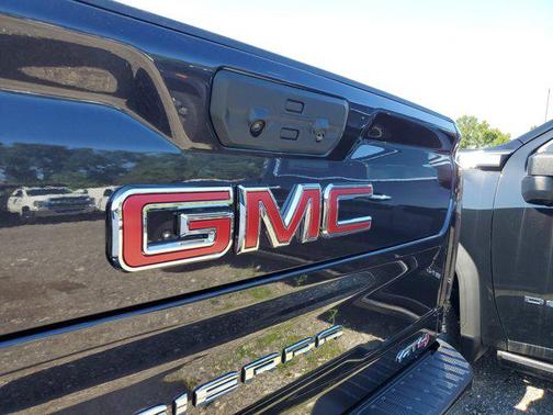 2025 GMC Sierra 2500 AT4