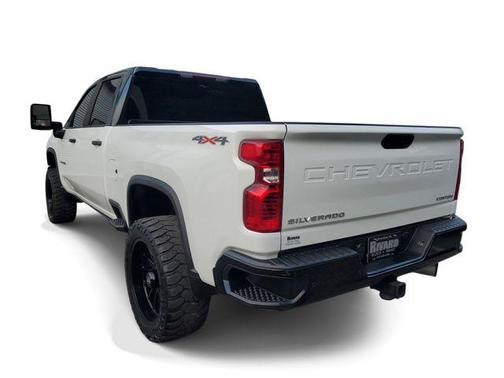 Summit White 2024 Chevrolet Silverado 2500 Custom
