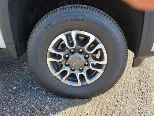 Summit White 2026 GMC Sierra 2500 SLT