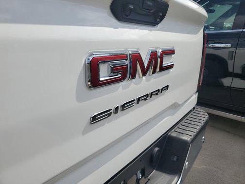 2025 GMC Sierra 2500 Base