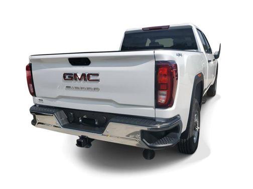 2025 GMC Sierra 2500 Base
