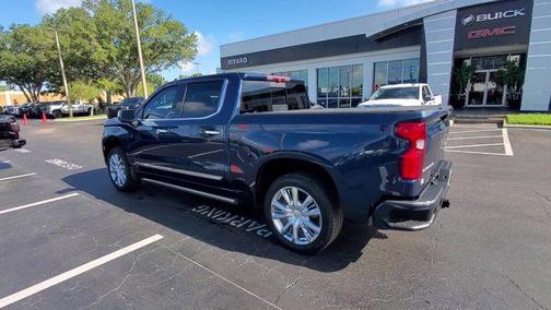 2022 Chevrolet Silverado 1500 High Country