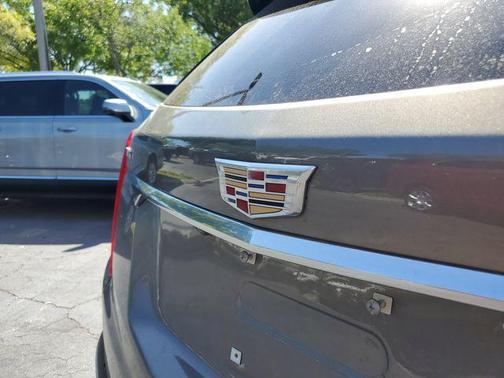 Bronze 2018 Cadillac XT5 Luxury