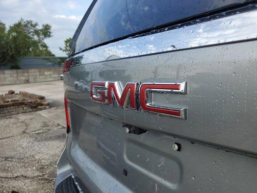 2025 GMC Yukon XL 2WD Elevation