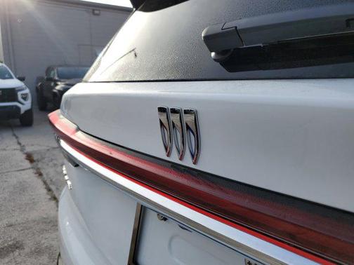 2025 Buick Enclave Preferred FWD