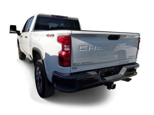 2024 Chevrolet Silverado 2500 Custom