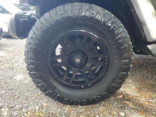 Sting-Gray Clearcoat 2020 Jeep Wrangler Unlimited Sahara